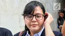 Sekjen PSSI Ratu Tisha usai menemani Plt Ketum PSSI, Joko Driyono memenuhi panggilan Satgas Anti-Mafia Bola di Polda Metro Jaya, Kamis (24/1). Ratu Tisha menyatakan kehadiran Joko adalah komitmen PSSI memberantas mafia sepakbola (Liputan6.com/Johan Tallo)