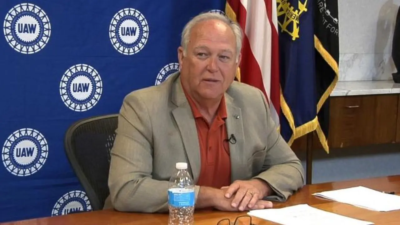 Presiden Persatuan Pekerja Otomobil (United Automobile Workers/UAW), Dennis Williams.