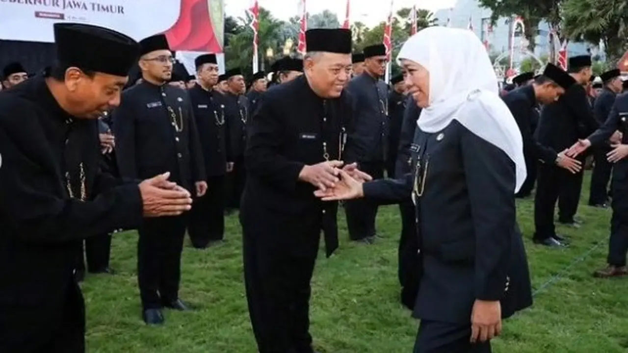 Khofifah saat melantik 505 pejabar baru di jajaran Pemprov Jatim. (Istimewa)
