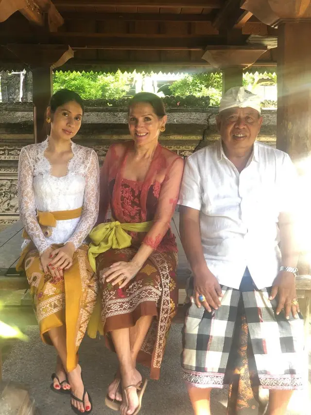 Ketut Suardana dan Keluarga