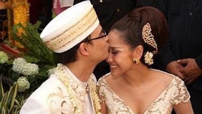 Mengharukan, Kisah Anne Avantie Tentang Baju Pengantin ...