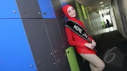 Bahkan selama perhelatan berlangsung, ia menjadi satu-satunya kontestan yang mengenakan hijab, Jakarta, Selasa (3/3/2015). (Liputan6.com/Helmi Afandi)