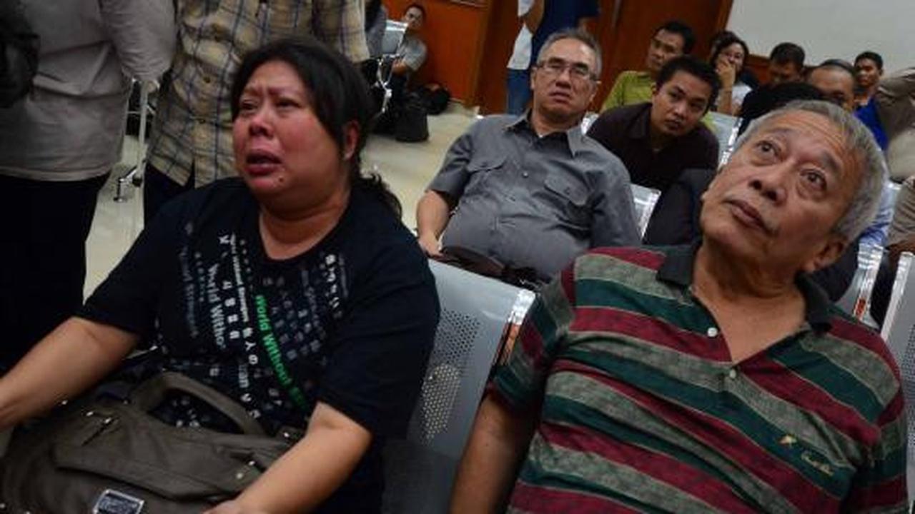 Vonis seumur hidup di sidang Livia
