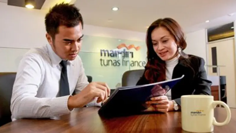 mandiri-tunas-finance-131029c.jpg