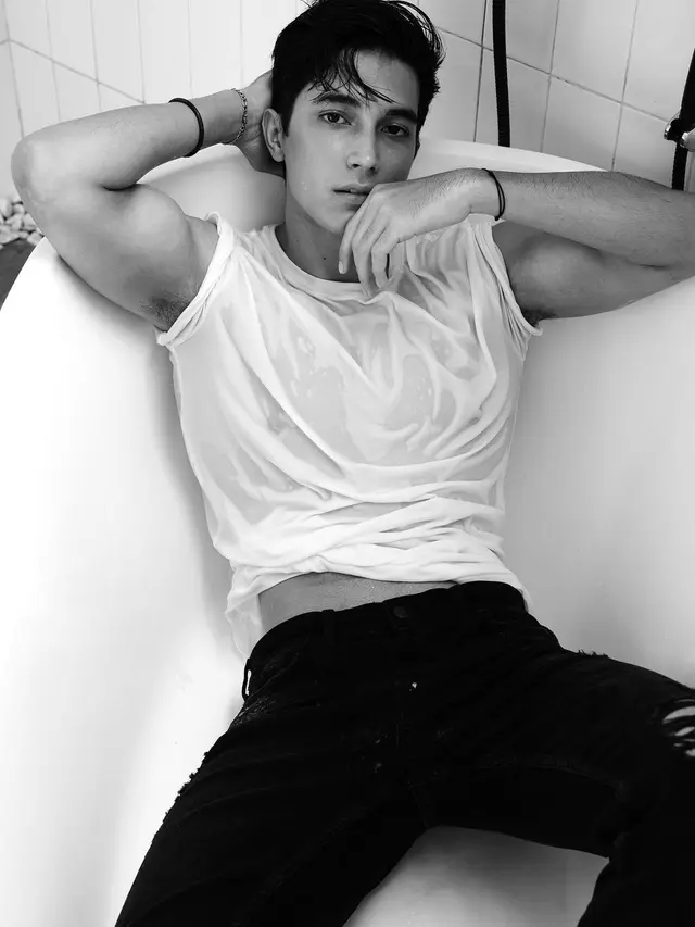 Junior Roberts (Foto: Instagram/@juniorrobertss/@wongsim)
