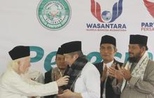 FOTO: Serah Terima Bantuan Puskestren ke-4 Oleh Perindo untuk Ponpes Al Islah di Subang
