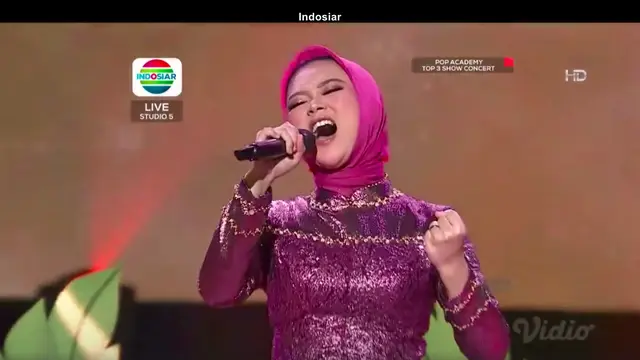 Penampilan Agnes dari Malang di Pop Academy Indosiar Top 3 Concert