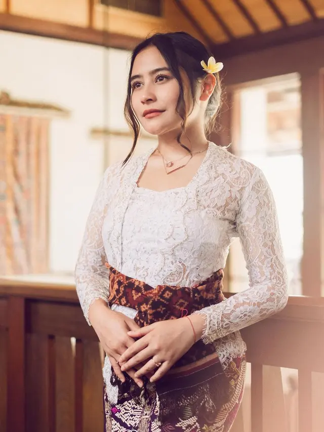 Prilly Latuconsina (Instagram/prillylatuconsina96)