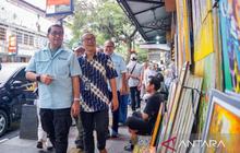 Penguatan Ekraf Bandung: Menteri Ekonomi Kreatif Tinjau Cihapit dan Braga
