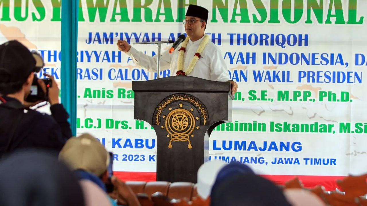 Anies mengajak masyarakat mendesak pemerintah Israel membuka blokade jalur Gaza yang membuat jalur distribusi bantuan tertutup. <br>