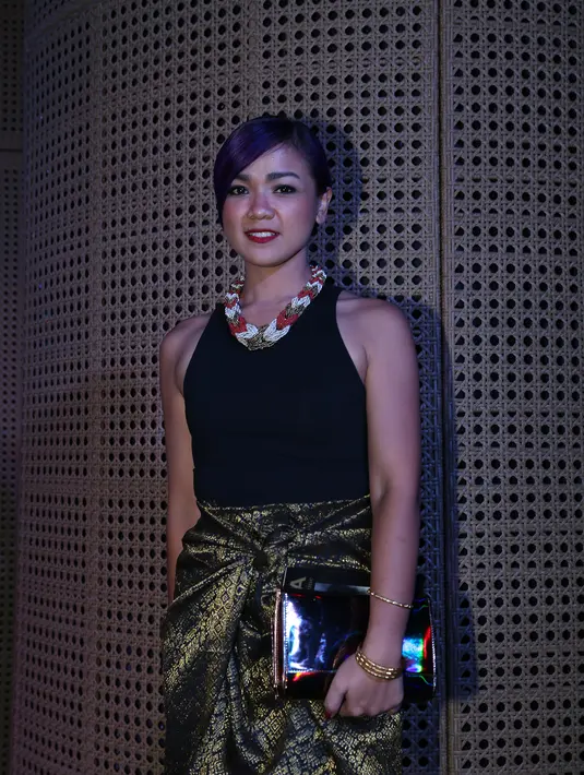 Anak-anak dari Nirina Zubir suka akan kerajinan, keindahan, kuliner, kebudayaan jika diajak ke tempat-tempat bersangkutan. Sebagai ibu, Nirina pun merasa senang. (Andy Masela/Bintang.com)