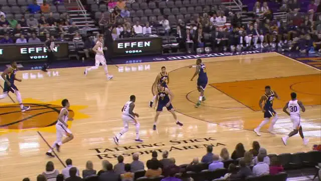 Utah Jazz menang atas Phoenix Suns 120-102 berkat Ricky Rubio dalam pramusim NBA.