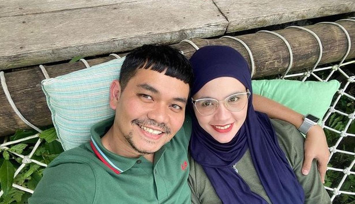 Di bulan Oktober 2022, Indra Bekti dan Aldila Jelita keduanya baru saja merayakan anniversary pernikahan yang ke-12 tahun. Keduanya pun sudah bersama selama satu dekade lebih. Baik Indra Bekti maupun Aldila Jelita belum bersuara terkait isu perpisahan ini. (instagram.com/dhila_bekti)