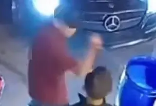 Adam Deni melakukan perusakan dan mengancam sejumlah saksi yang berada di sebuah ruko di kawasan Cilincing, Jakarta Utara. (Foto: Tangkapan Layar Sosmed)