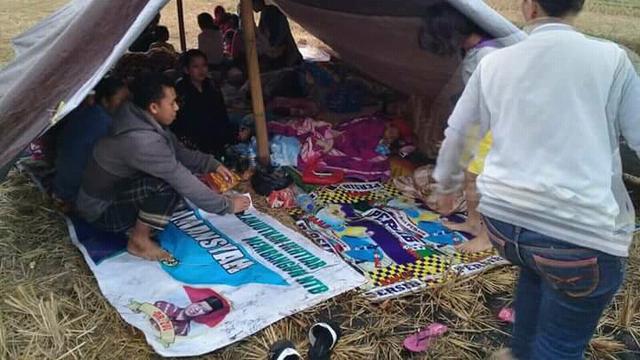 Tempat Pengungsian Sementara Korban Gempa Lombok 7 SR