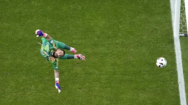 Foto: Luar Biasa, Swiss Depak Juara Bertahan Italia dari Euro 2024