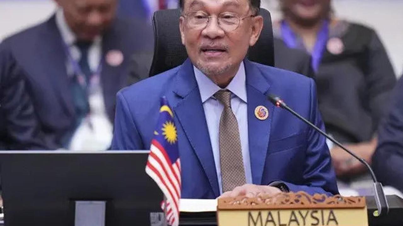 Terungkap Alasan Anwar Ibrahim Absen di KTT Perdamaian Gaza, Malaysia Tak Diundang!