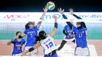 Delapan tim putra dan delapan putri memastikan lolos ke babak perempat final Kejurnas Antarklub Livoli Divisi I Tahun 2025 usai mengalahkan lawan-lawannya di perdelapan final yang berlangsung di Sport Center Lamongan dan Lapangan Tenis Disorda Lamongan, Kamis (30/10/2025). (Dok. PBVSI)