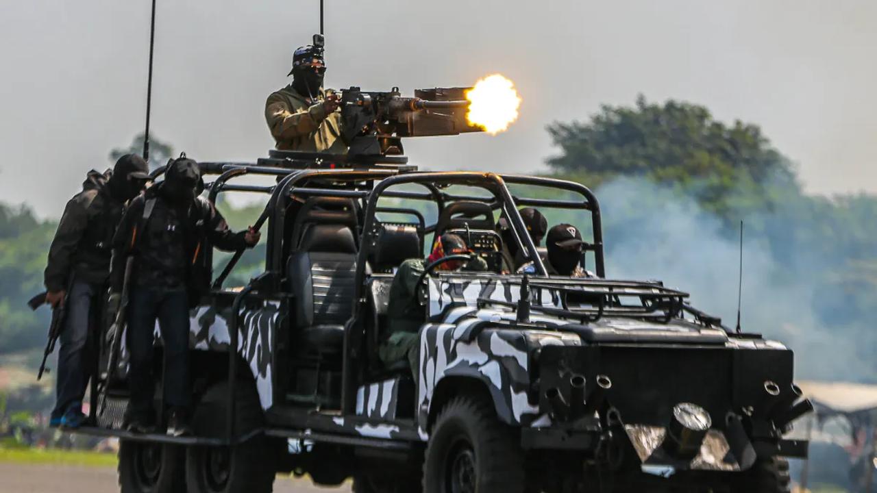 Selain udara, ada juga aksi pasukan Kopasgat dalam membebaskan sandera