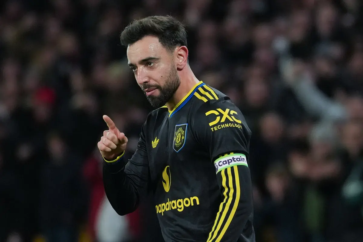 Foto: 2 Pilar MU Saat Hancurkan Wolverhampton di Liga Inggris, Bruno Fernandes Ajaib dan Mason Mount Seperti Terlahir Kembali