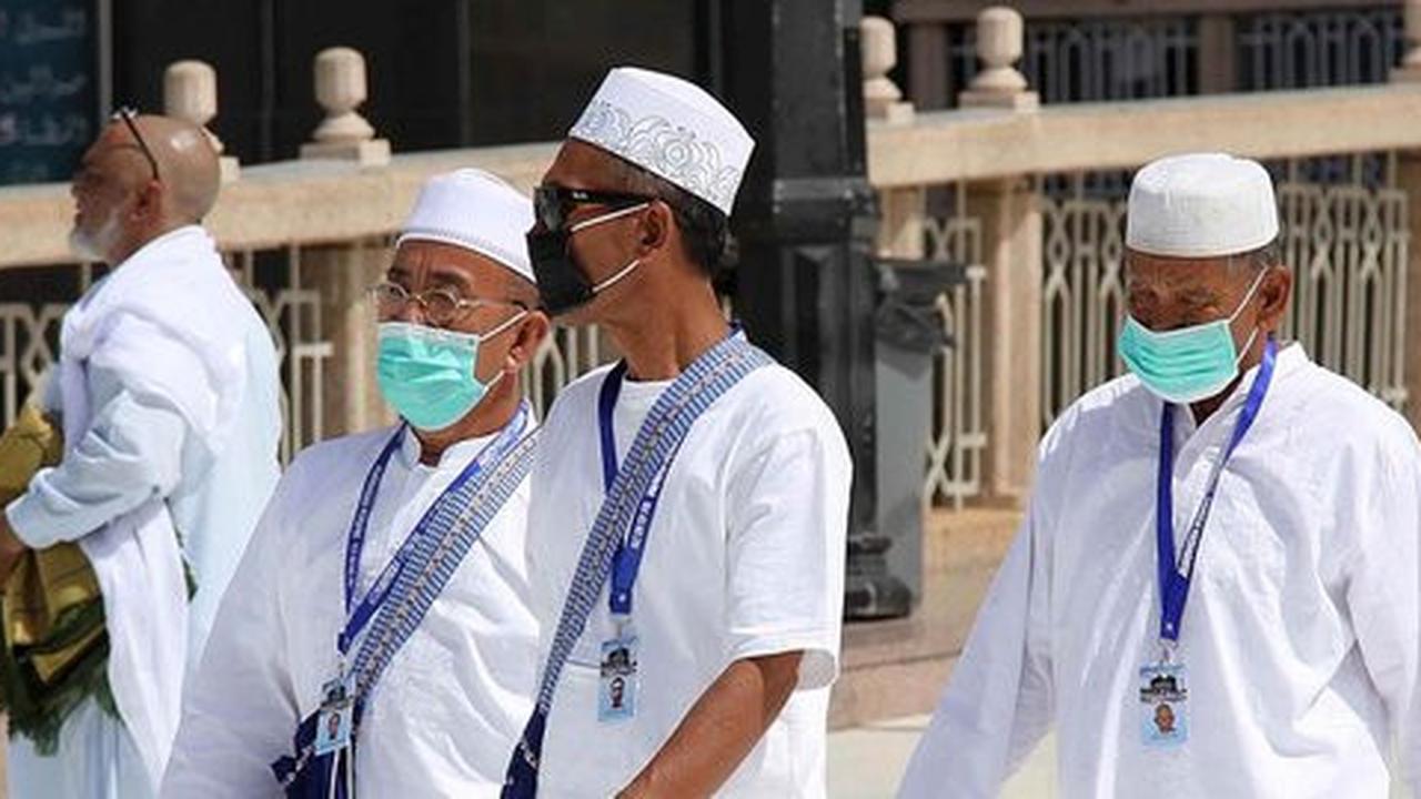 Lempar Jumarah memakan korban di Mina