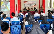 Jelang Pilkada Serentak, Pengawas TPS di Riau Diberi Bekal Pendidikan Politik