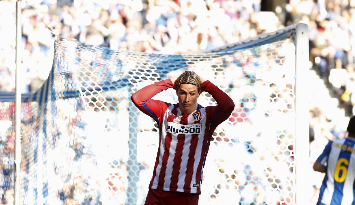 Fernando Torres mencetak satu gol saat Atletico Madrid menang atas  Espanyol 3-1 di RCDE stadium, Barcelona (9/4/2016). (REUTERS/Albert Gea)