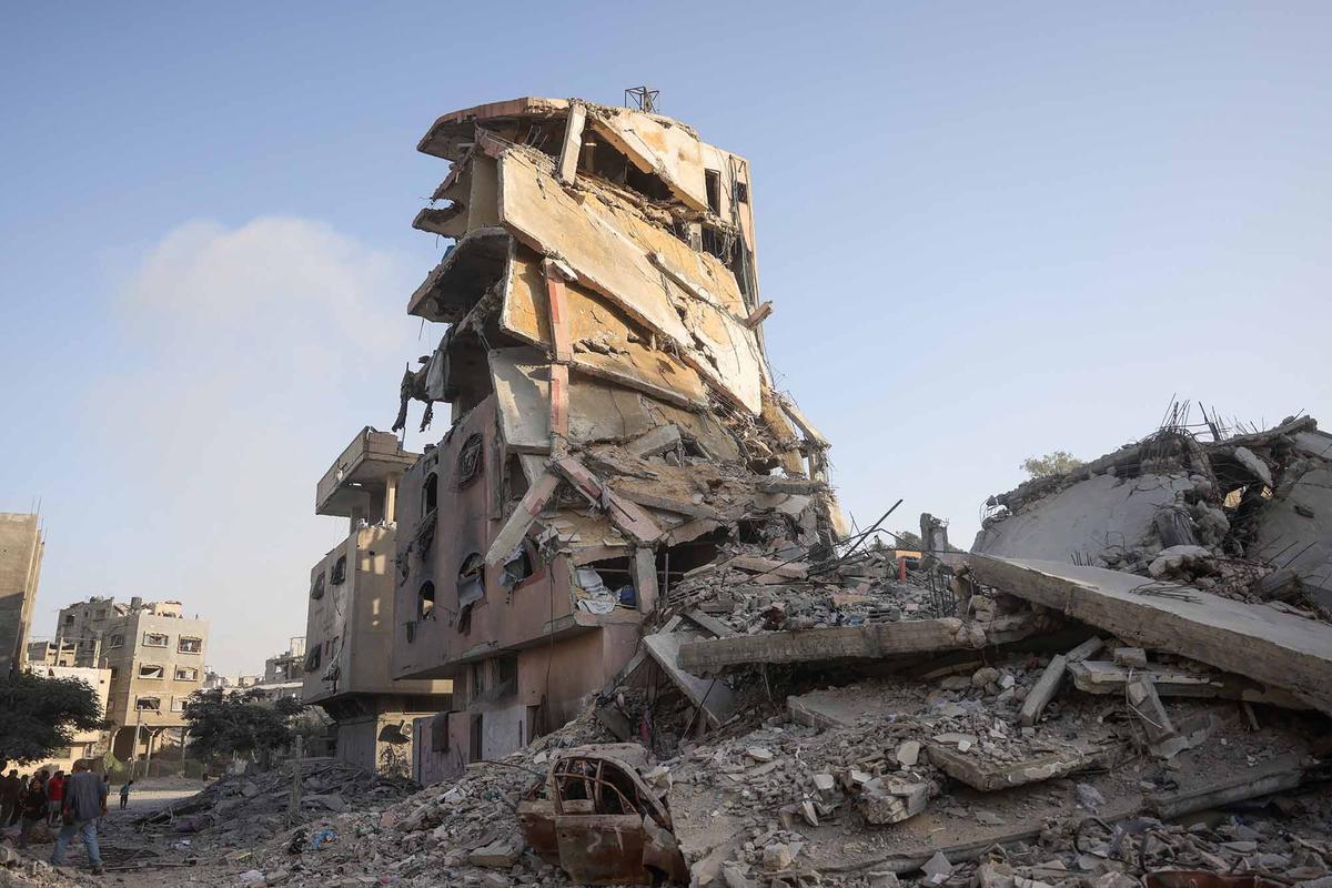 FOTO: Detik-Detik Mencekam Serangan Udara Israel di Gaza