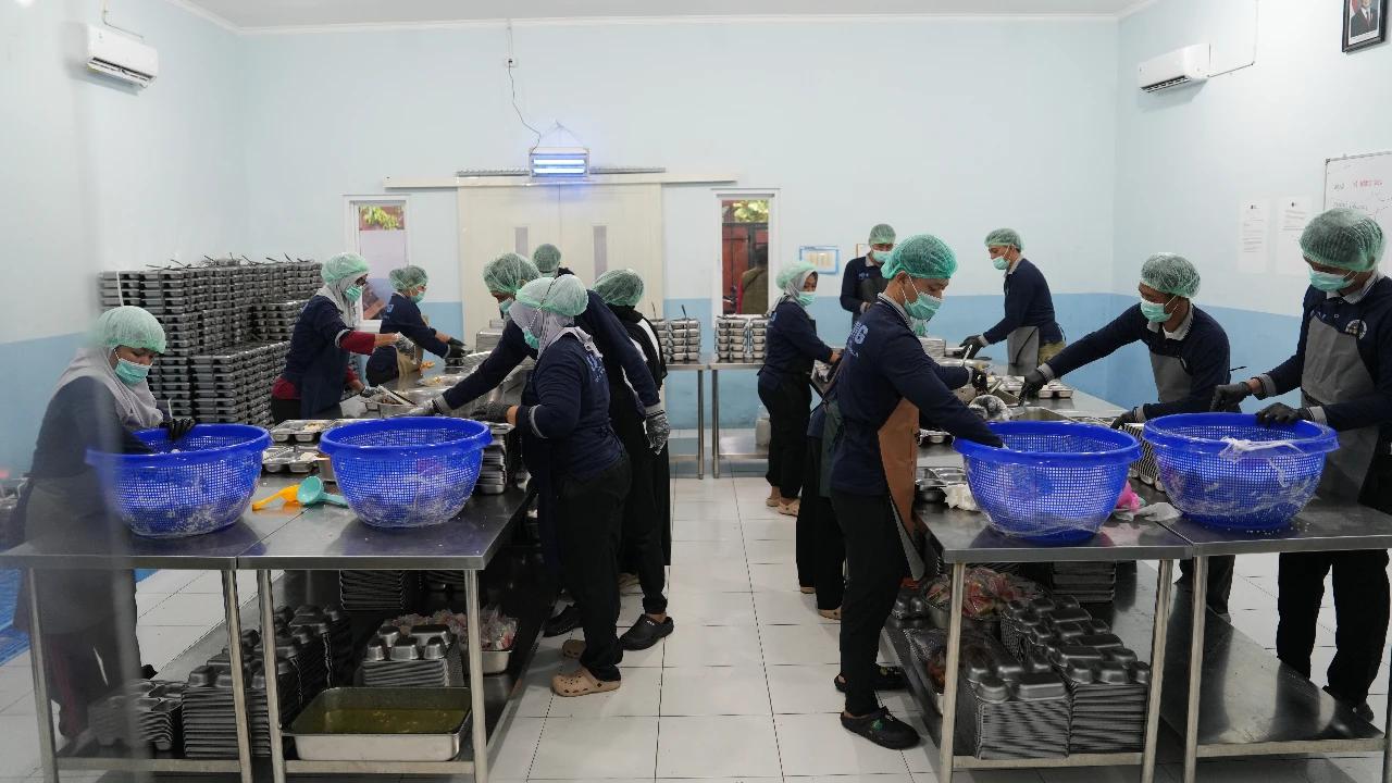Dugaan Keracunan MBG di Demak, Pemprov Jateng Setop  Operasional SPPG