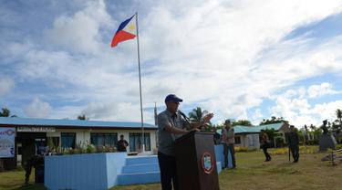 Filipina Kibarkan Bendera Negara di Pulau Thitu