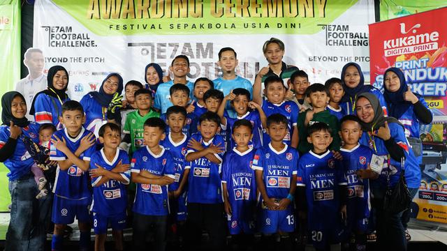 E7AM Football Challenge