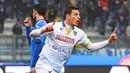 Pemain Frosinone, Daniel Ciofani merayakan golnya ke gawang Empoli pada lanjutan Liga Italia Serie A pekan ke-25 di Stadion Carlo Castellani,  Empoli.  (EPA/Claudio Giovannini)