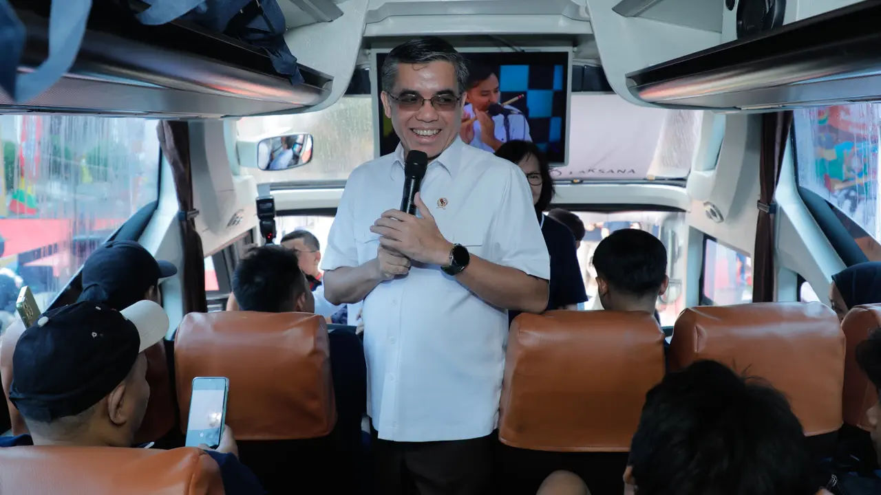 Mudik Gratis untuk 11 Ribu Pengusaha Warmindo, Menaker Turut Melepas Keberangkatan