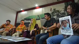 Menurut Rieke Diah Pitaloka bayi Ryuji harus mendapat pelayanan maksimal dari Rumah Sakit Cipto Mangunkusumo (RSCM) dan BPJS Kesehatan, Jakarta, Jumat (6/2/2015). (Liputan6.com/Andrian M Tunay)