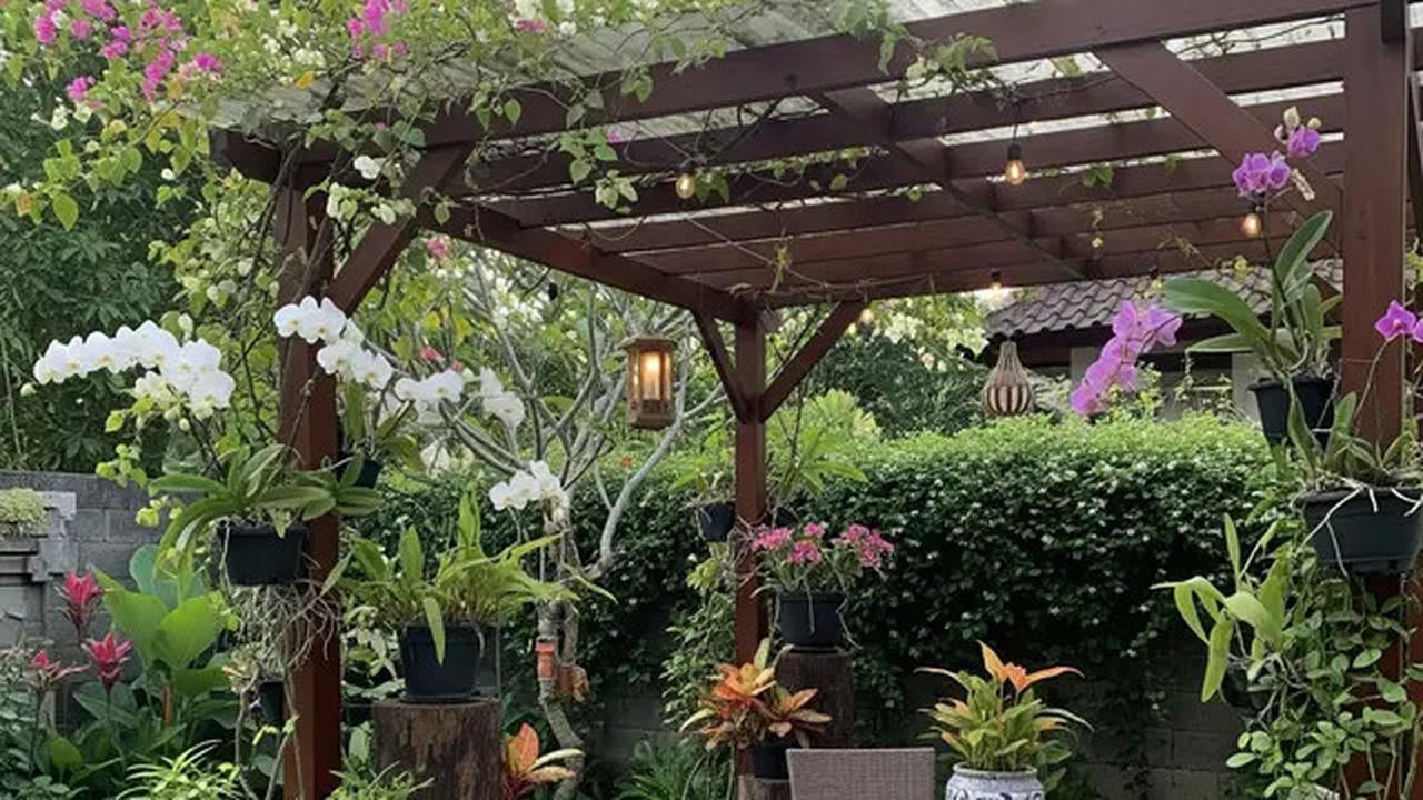 9 Model Teras Belakang Rumah dengan Tiang Tanaman Salur yang Instagramable 2025