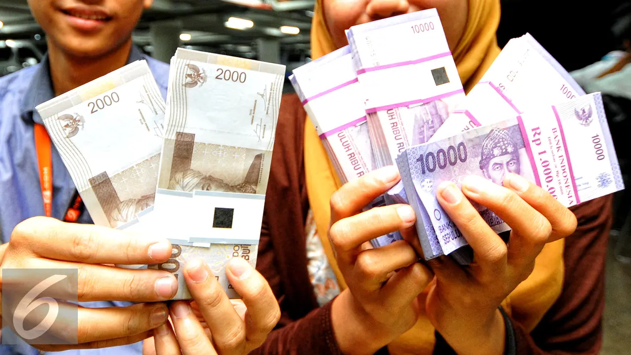 20150708-Penukaran Uang Jelang Lebaran-Jakarta