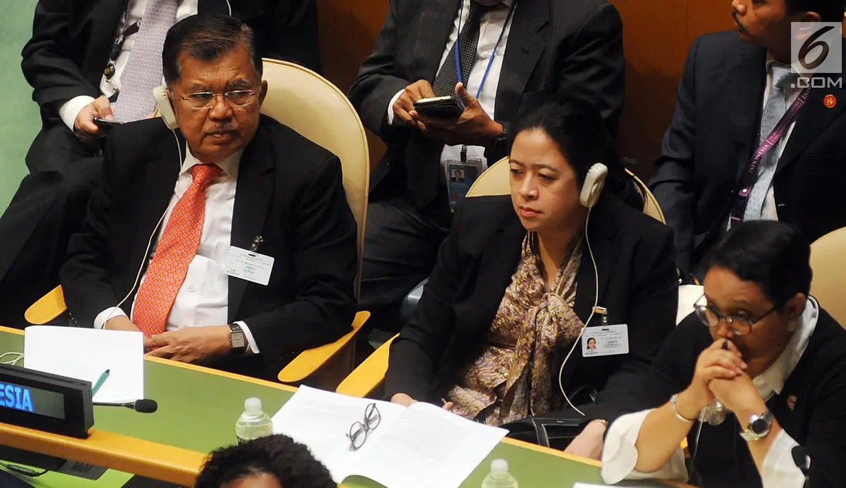 Wapres Jusuf Kalla menyimak sidang Sidang Umum PBB di New York, AS, Selasa (19/9) waktu AS. Dalam pertemuan itu Jusuf Kalla melontarkan isu rencana pencalonan Indonesia sebagai anggota tidak tetap Dewan Keamanan PBB. (Liputan6.com/Tim Media Wapres)