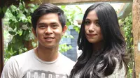 Cakra Khan dan penyanyi Tasya Tania