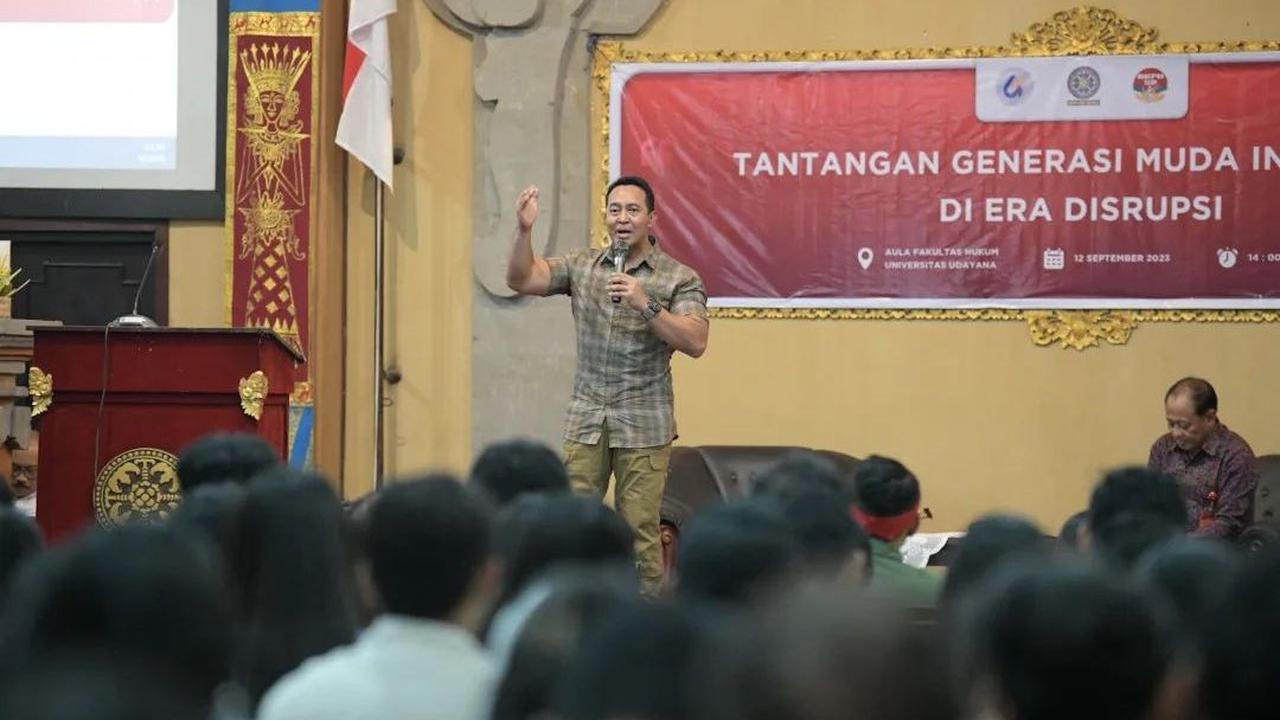 Berkunjung ke Bali, Isi Kuliah Umum di Kampus Udayana