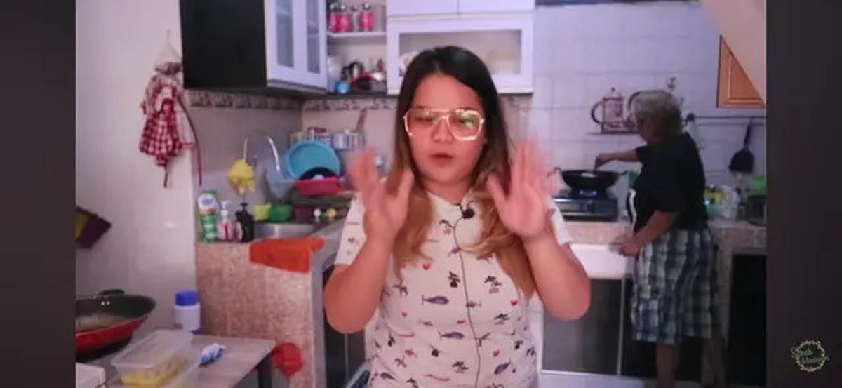 9 Potret Dapur Suti Karno 'Atun' Si Doel, Modelnya Sederhana Namun Berfungsi Optimal