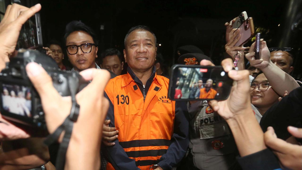 FOTO: Bupati Tulungagung  Resmi Ditahan KPK