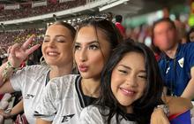 6 Potret Cantik Menawan Jennifer Coppen Nonton Timnas Indonesia Vs Bahrain di GBK, Fotonya Langsung Dikomentari Justin Hubner
