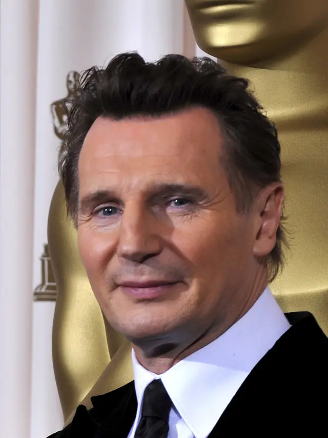[Bintang] Liam Neeson