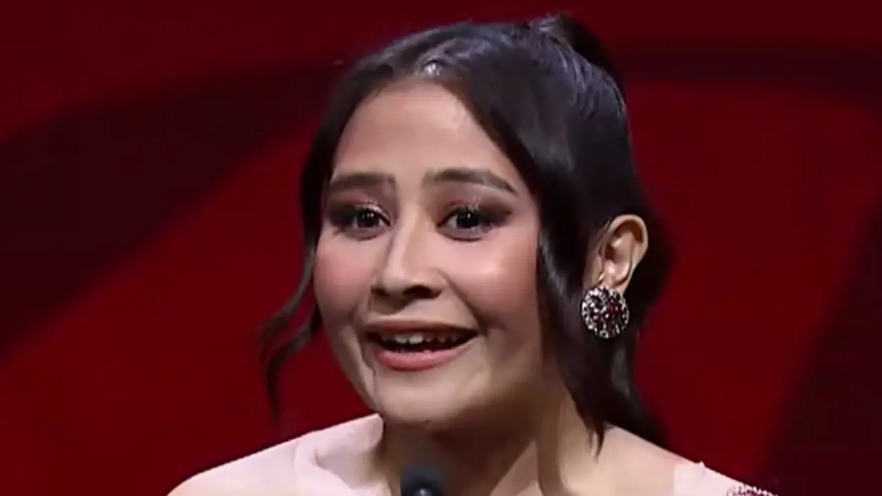 Prilly Latuconsina