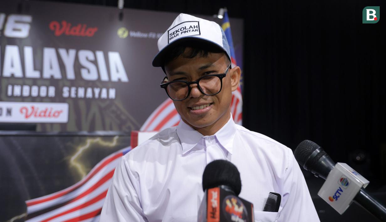 Petarung Indonesia, Ronal Siahaan, memberikan keterangan saat jumpa pers Byon Combat Showbiz Vol. 6 di SCTV Tower, Senayan, Jakarta, Kamis, (23/10/2025). (Bola.com/Bagaskara Lazuardi)