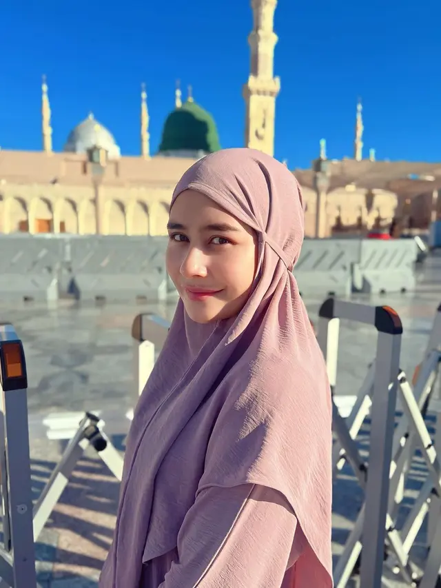 Prilly Latuconsina
