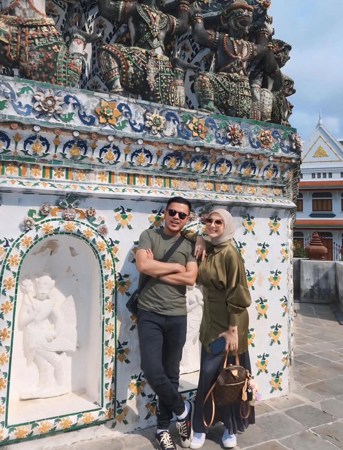4 Potret Irish Bella dan Keluarga Liburan ke Thailand, Tampil Serasi dengan Outfit Senada