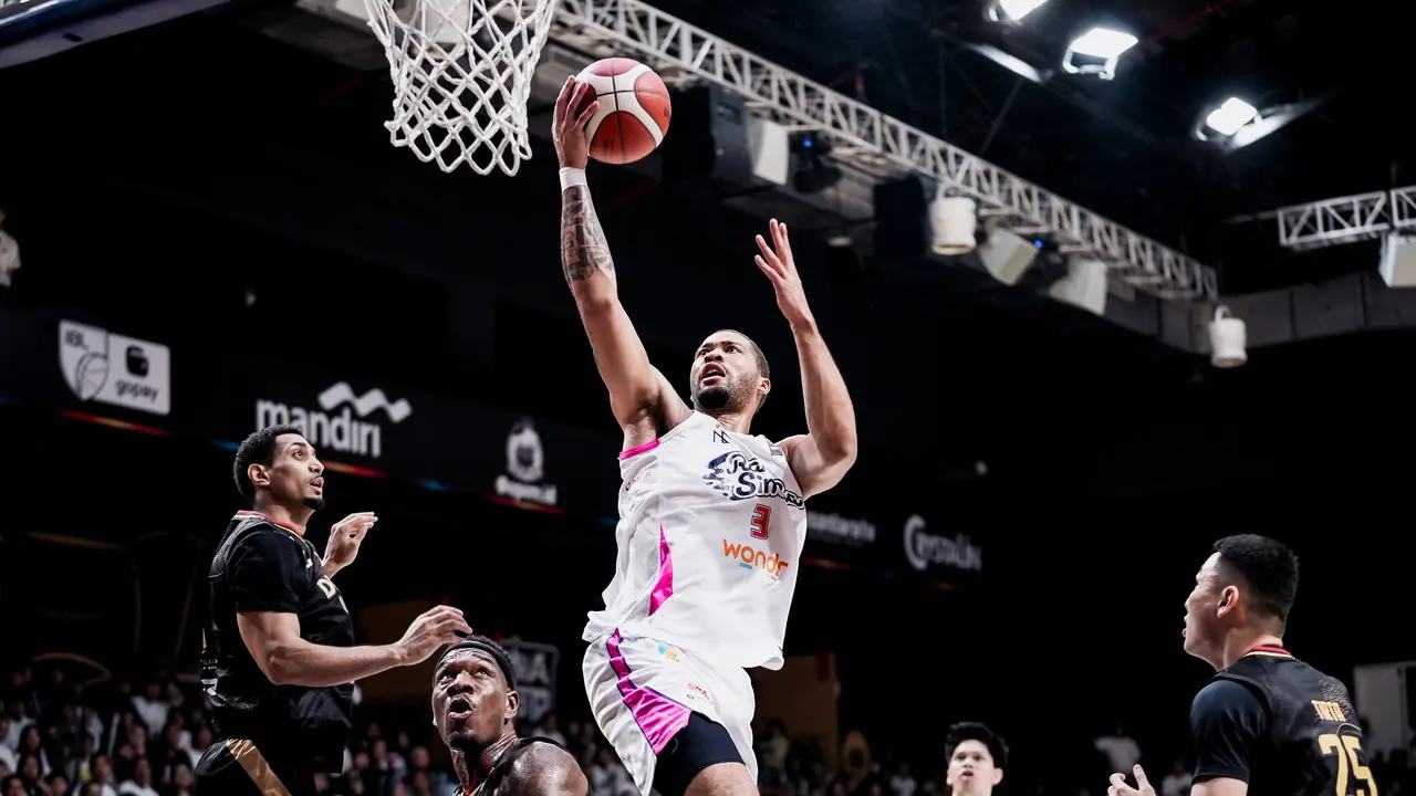 Rans Simba Balas Curi Kemenangan di kandang Dewa United di semifinal game 2 IBL 2025