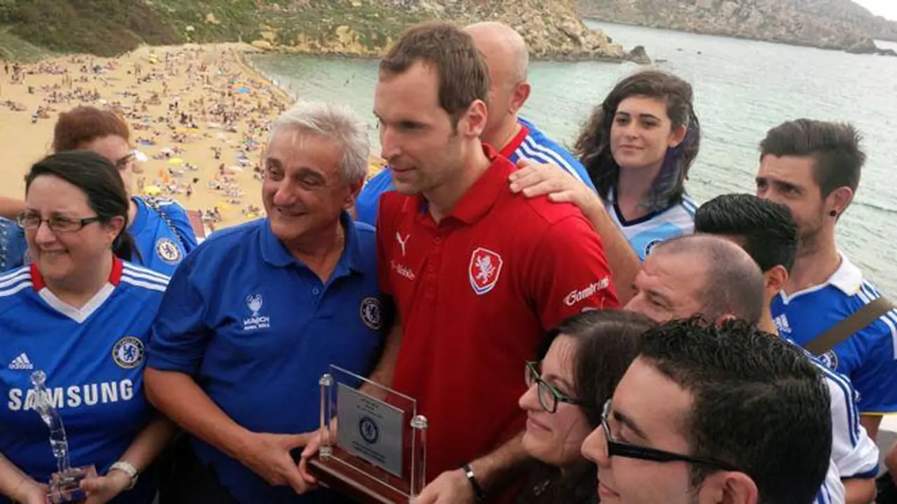petr-cech-131014b.jpg