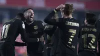 Pemain Barcelona merayakan kemenangan di Copa del Rey (Jorge Guerrero/AFP)